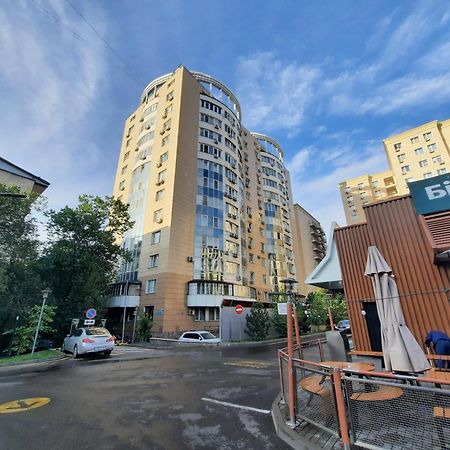 Жк Жастар Атамекен Центр Города, Отличная Локация Almaty Eksteriør bilde