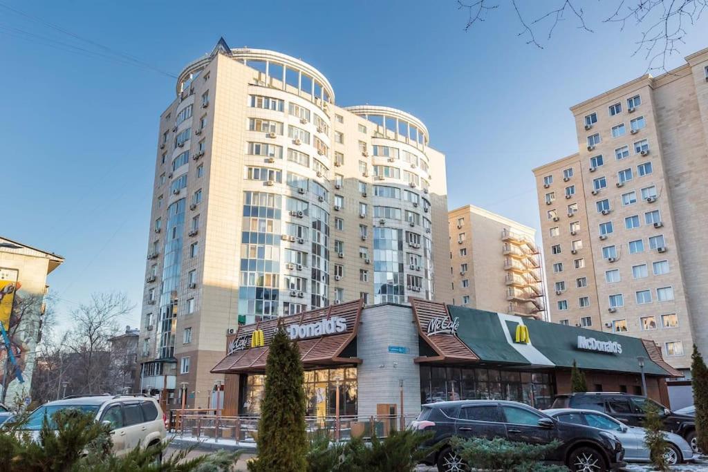 Жк Жастар Атамекен Центр Города, Отличная Локация Almaty Eksteriør bilde
